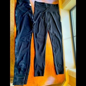 2 Pairs of Vuori Leggings S, XS